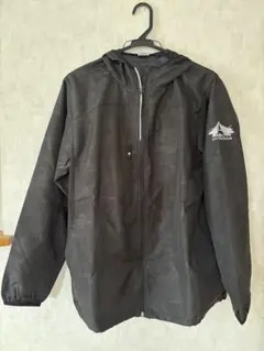 United Athleウインドブレーカー　スタッフジャンパー