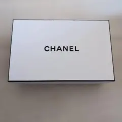 CHANEL ギフトボックス 約22.3cm