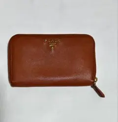 PRADA サフィアーノレザー 長財布 オレンジ　箱付き　投稿は3／13まで！