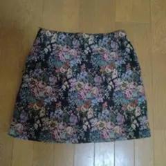 GU ゴブラン織り 花柄 ミニスカート L