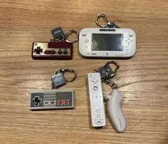 任天堂 ゲームハードキーホルダーコレクション 4種セット ファミコン WiiU