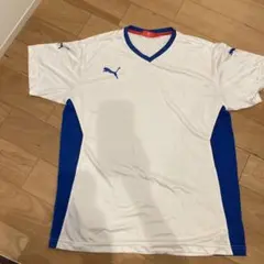 プーマ　サッカーTシャツ