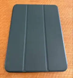 値下げしました‼︎ iPad第10世代ケース　ダークグリーンのサムネイル