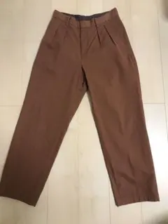 beams ビームス ツータック スラックス テーパード パンツ ワイド バギーのサムネイル