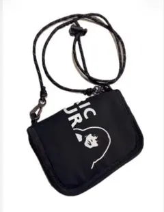 キ*ん様 ヒステリックグラマー ショルダーバッグ ラウンドジップ　ロゴ　ポーチ