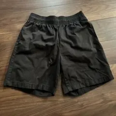 GU ブラックショートパンツ