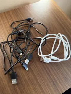 【値下げ】MicroUSBタイプB の充電コード　5本【黒4白1】　多種類