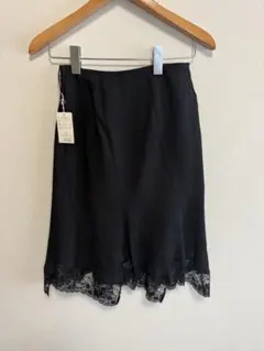 定価8,295円　ZAZIE 新品タグ付き　スカート レース付き サイズ36