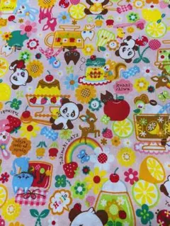 生地　ハギレ　はぎれ　パンダ(ピンク)