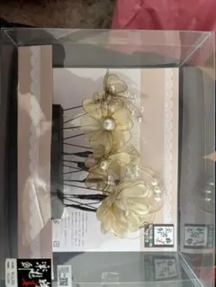 和装用髪飾り 花モチーフ ベージュ