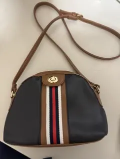 ストライプデザイン グレー ショルダーバッグのサムネイル
