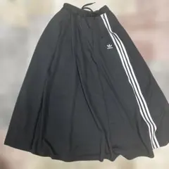 adidas ロングフレアスカート Sのサムネイル