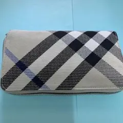 バーバリー　長財布のサムネイル