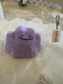 メタモン　スクイーズ　立体袋　柔らかくクリーム感