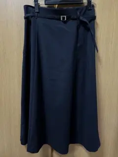 허리 고무 벨트가있는 플레어 롱 스커트 네이비