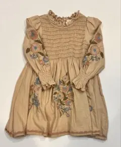 apolina 24AW 新品未使用　7-9y ベージュ 花柄刺繍 長袖シャツ apolina 24AW 新品未使用 7-9y ベージュ 花柄刺繍 長袖シャツ - メルカリ