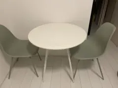 椅子２つ