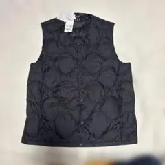 【新品】ユニクロウルトラライトダウンキルティングウェーブキルトベストL黒