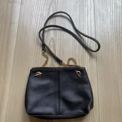 【値下げ】黒　ショルダーバッグ　H&M
