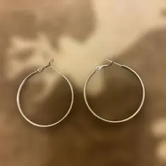 シルバー フープピアス 中型 シンプル