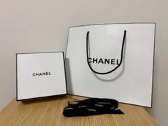 CHANEL ショッパーとボックスセット