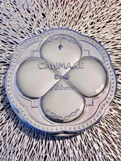 CANMAKE イルミネイティングフィニッシュパウダー　Abloom 01