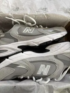 New Balance スニーカー