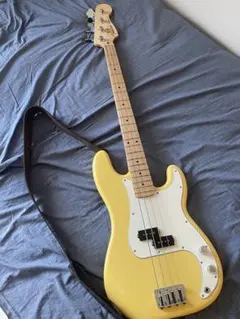 【ほぼ未使用】Fender Player Precision Bassのサムネイル