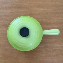 ル・クルーゼ ソースパン 片手鍋 18cm フルーツグリーン - メルカリ