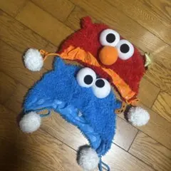 エルモ　クッキーモンスター　帽子