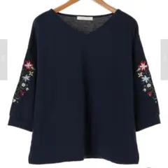 Green Parks  袖刺繍Vネックカットプルオーバー F ネイビー