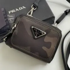 【未使用級】プラダ ショルダーストラップ 迷彩 三角ロゴ 黒 ナイロン