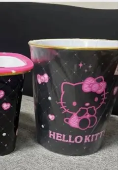 ハローキティ　アベイル　ブラックピンク　ダストボックス　ゴミ箱　黒ピンク