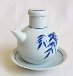 送料込【新品・未使用品】たち吉 醤油さし/笹の葉模様/陶器/橘/白磁