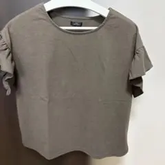 ITEMS URBAN RESEARCH フリル袖カットソー カーキのサムネイル