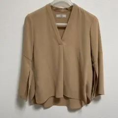 Noble ブラウス Vネック ベージュ フリーサイズ