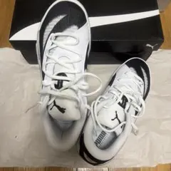 PUMA バスケットボールシューズ ホワイト/ブラック