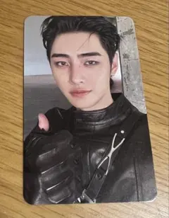 Item thumbnail for item 1802d4e7-f9db-4e83-b13c-12f35c828e96