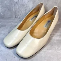 Aquascutum スクエア　パンプス　23.5cm 幅広　3E 太ヒールのサムネイル