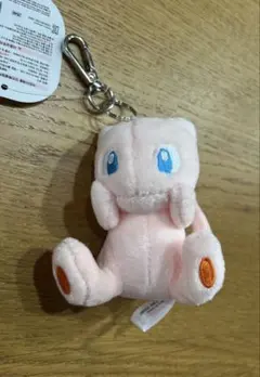 ポケモン ミュウ　ぬいぐるみ キーリング キーホルダー　韓国限定のサムネイル