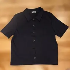 GU 黒い半袖ボタンアップシャツ Mサイズ