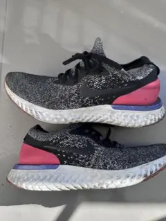 Item thumbnail for item 664c9b20-ec90-4136-aac1-1e751c97d1dd