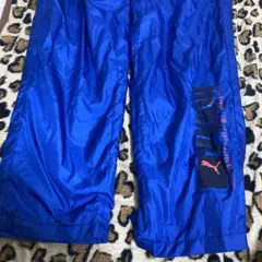 プーマの長ズボン