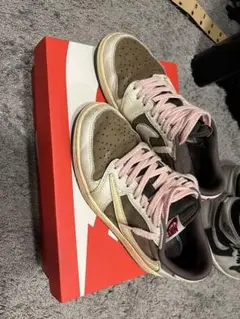 NIKEAIRジョーダン1 トラヴィススコット