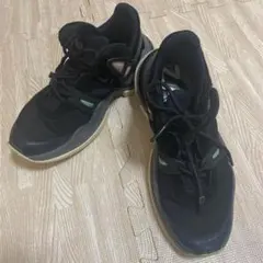 ZARA スニーカー