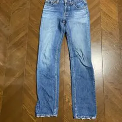LEVI 501ジーンズ27inchです。