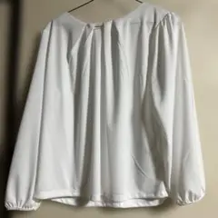 ホワイト プリーツ バルーンスリーブ シャツ