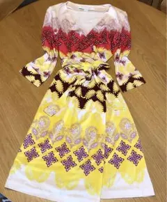 人気柄★ダイアンフォンファステンバーグ 訳あり/ラップワンピースM（サイズ２）