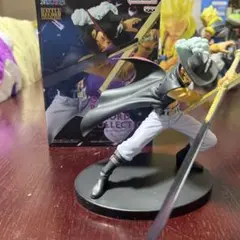 ワンピース フィギュア ミホークのサムネイル