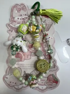 ハンドメイド じゃらじゃら スマホストラップ ビーズ グリーン